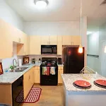 Comfortable 1-Bedroom In The Heart Of Dallas